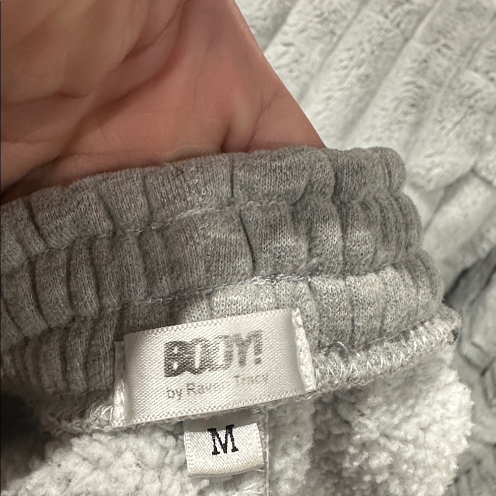 Light Grey Women's Sweat Joggers with Elastic Cuffs - Picture 4 of 4